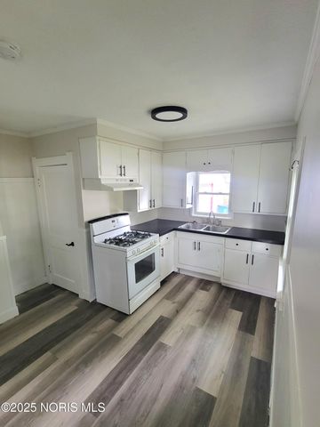 2325 Wilkes Road, Oregon, OH 43616