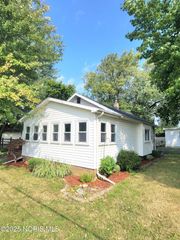 2325 Wilkes Road, Oregon, OH 43616
