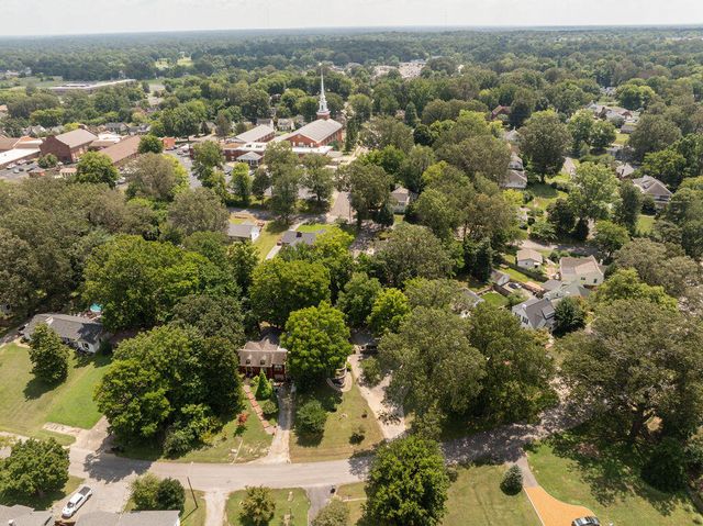 324 Friedman Avenue, Paducah, KY 42001