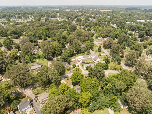 324 Friedman Avenue, Paducah, KY 42001
