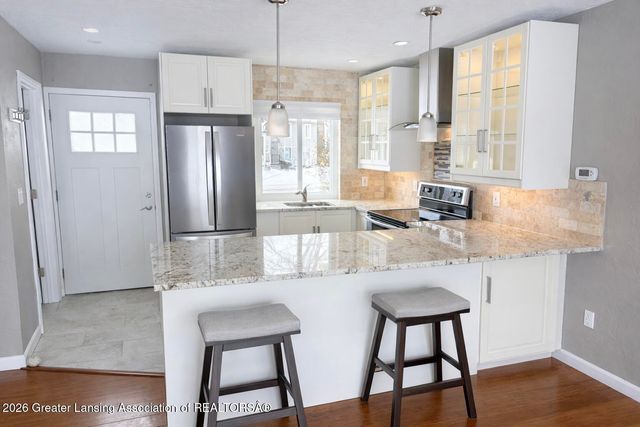 1918 Lac Du Mont Drive, Haslett, MI 48840