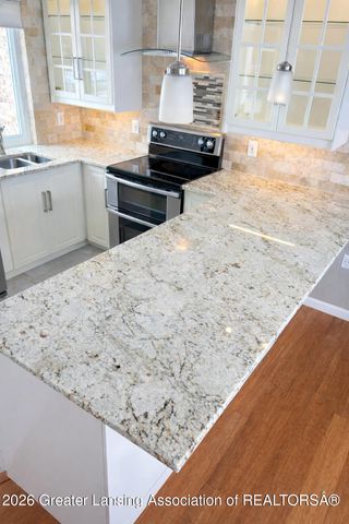 1918 Lac Du Mont Drive, Haslett, MI 48840