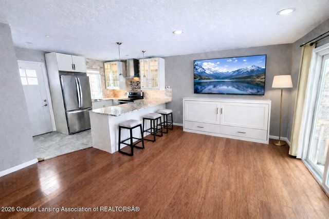 1918 Lac Du Mont Drive, Haslett, MI 48840