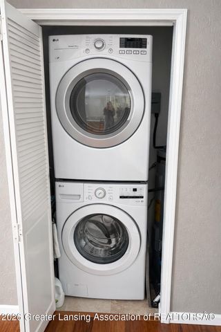 1918 Lac Du Mont Drive, Haslett, MI 48840