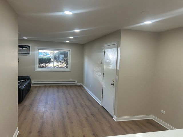 194 N Waters Edge Drive 102, Glendale Heights, IL 60139