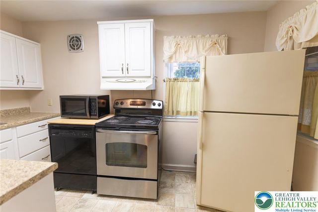 735 North Plymouth Street, Allentown City, PA 18109