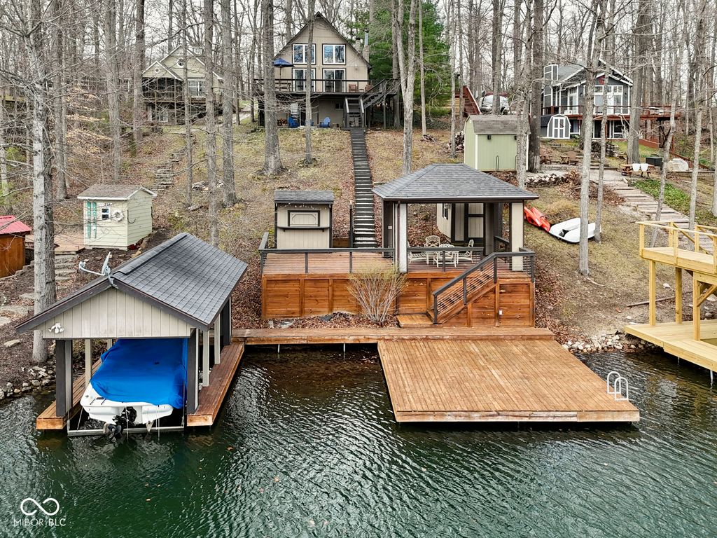 6441 Robin Drive, Nineveh, IN 46164