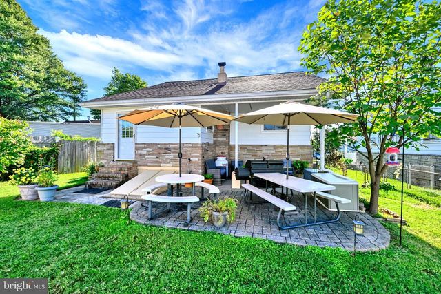 26 COMPASS RD, Middle River, MD 21220