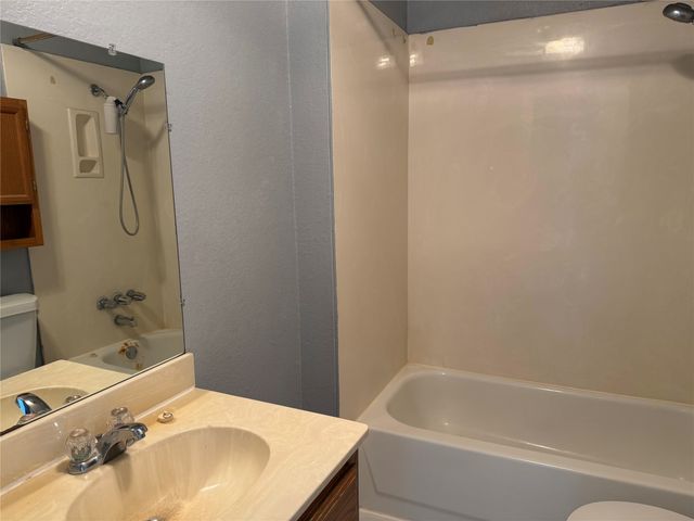 1605 Oak Circle, Anna, TX 75409
