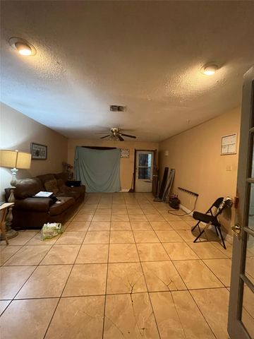 9713 Clark Road, Houston, TX 77076