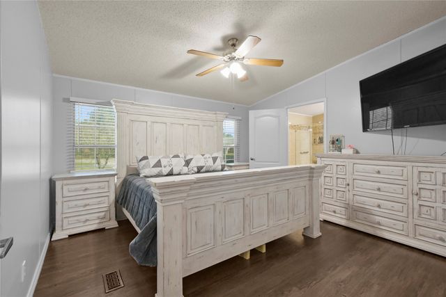 338 Fisherman Road, Pottsboro, TX 75076