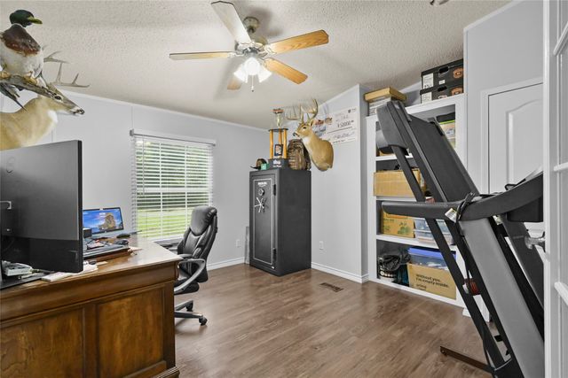 338 Fisherman Road, Pottsboro, TX 75076