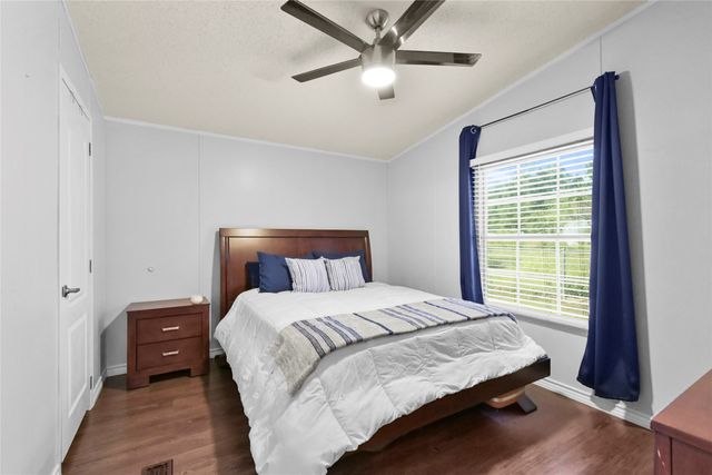 338 Fisherman Road, Pottsboro, TX 75076