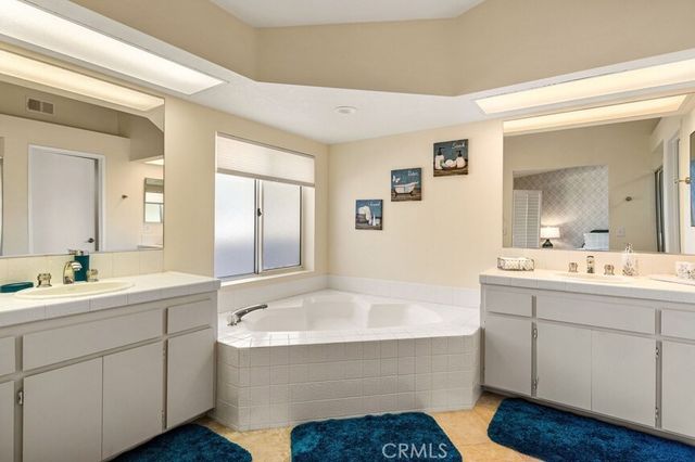 344 Vista Royale, Palm Desert, CA 92211