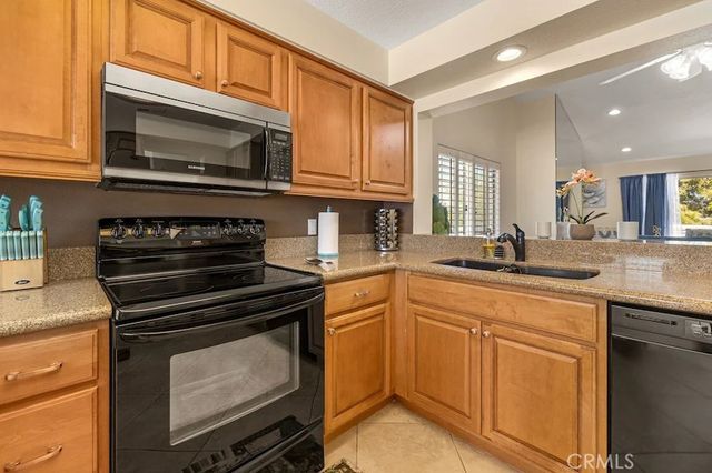 344 Vista Royale, Palm Desert, CA 92211