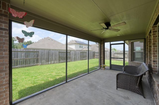 23811 Hickory Lakes Lane, New Caney, TX 77357