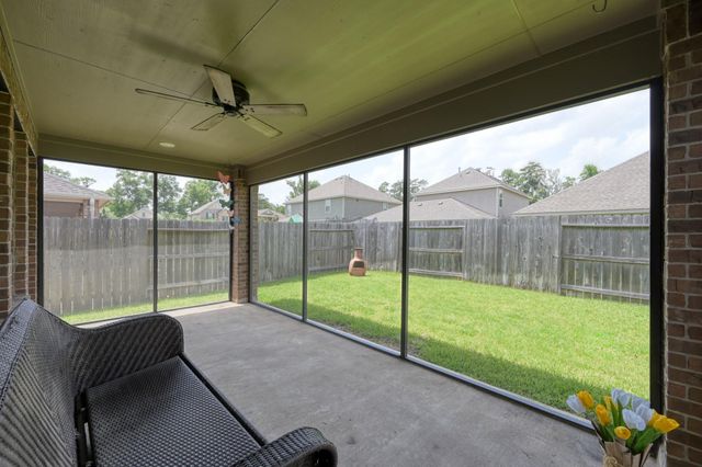 23811 Hickory Lakes Lane, New Caney, TX 77357