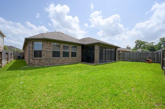 23811 Hickory Lakes Lane, New Caney, TX 77357