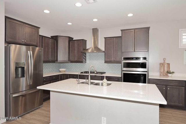 3136 E Tina Drive, Phoenix, AZ 85050