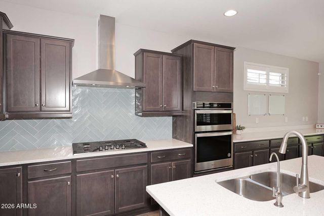 3136 E Tina Drive, Phoenix, AZ 85050