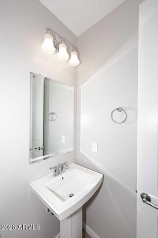 3136 E Tina Drive, Phoenix, AZ 85050