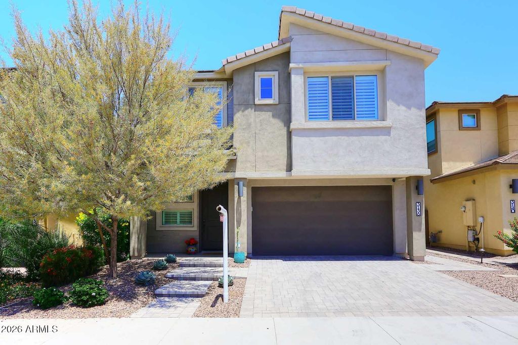 3136 E Tina Drive, Phoenix, AZ 85050 — photo 2