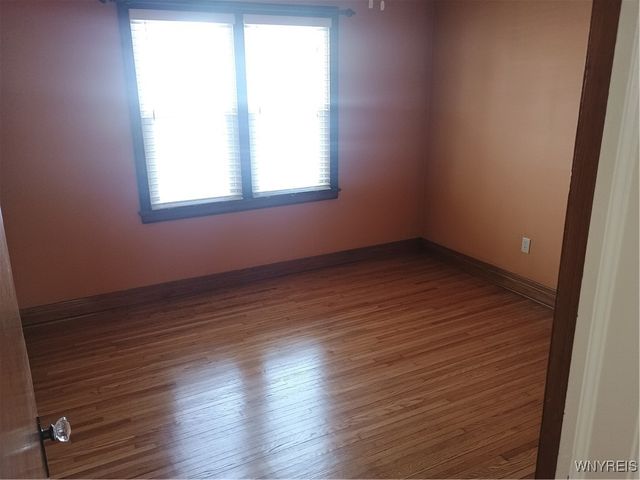 559 31st Street, Niagara Falls, NY 14301