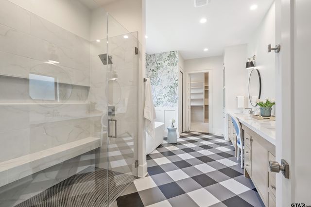 1409 Canopy Cove Ct, Tyler, TX 75703