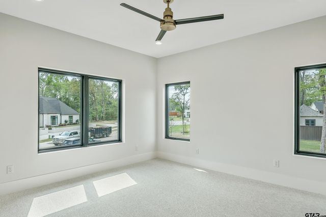 1409 Canopy Cove Ct, Tyler, TX 75703