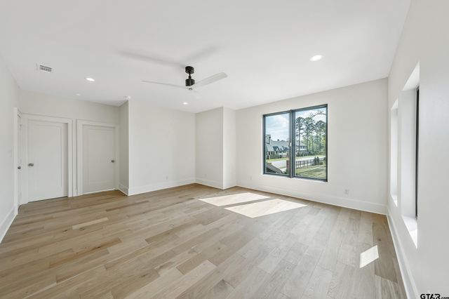 1409 Canopy Cove Ct, Tyler, TX 75703