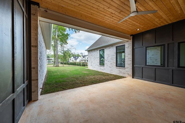 1409 Canopy Cove Ct, Tyler, TX 75703