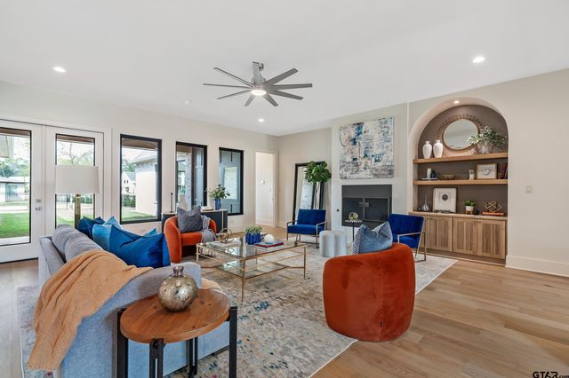 1409 Canopy Cove Ct, Tyler, TX 75703