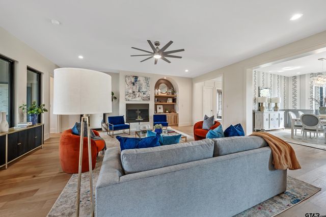 1409 Canopy Cove Ct, Tyler, TX 75703