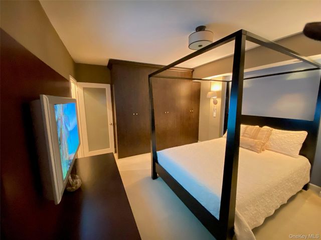 110-20 71st Ave 420, Forest Hills, NY 11375