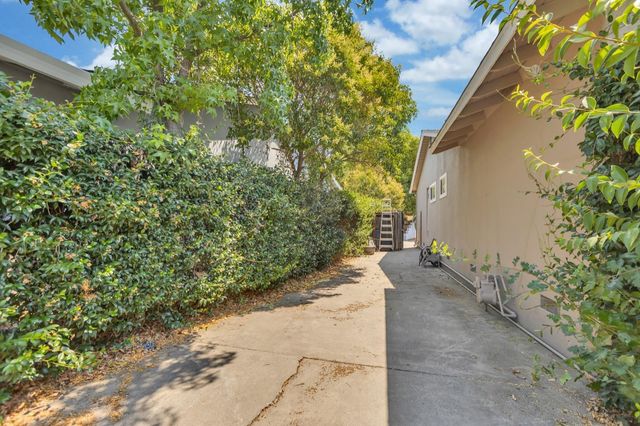6708 woodmore oaks, Orangevale, CA 95662