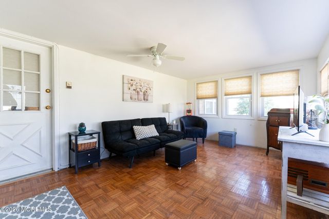 172B Sterling Court, Lakewood, NJ 08701