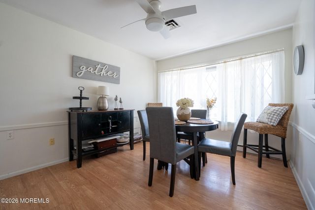 172B Sterling Court, Lakewood, NJ 08701