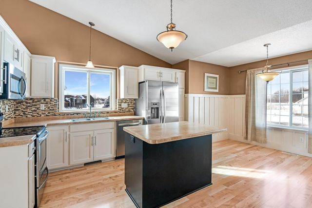 420 21st Avenue N, Sartell, MN 56377