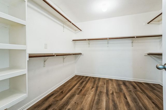 229 Wicker Park WAY, Buda, TX 78610