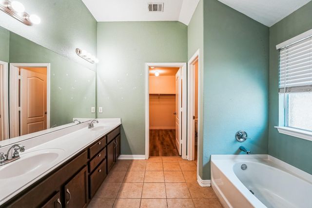 229 Wicker Park WAY, Buda, TX 78610
