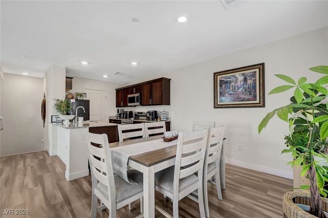 6925 Skyline Blue Street, North Las Vegas, NV 89086