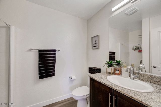 6925 Skyline Blue Street, North Las Vegas, NV 89086