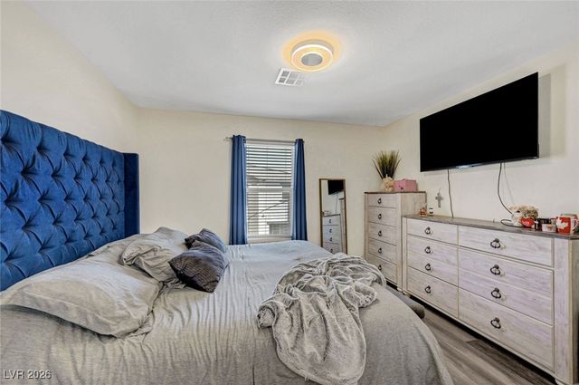 6925 Skyline Blue Street, North Las Vegas, NV 89086