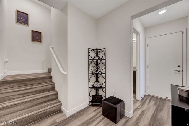 6925 Skyline Blue Street, North Las Vegas, NV 89086