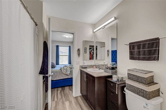 6925 Skyline Blue Street, North Las Vegas, NV 89086