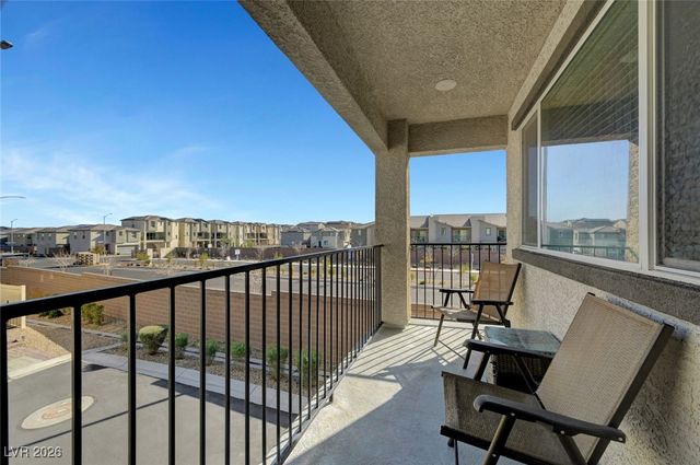 6925 Skyline Blue Street, North Las Vegas, NV 89086