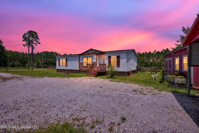 10230 Muszar Lane, Vancleave, MS 39565