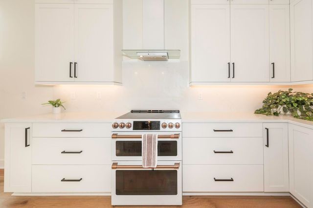 1858 Upland Drive, Ann Arbor, MI 48105