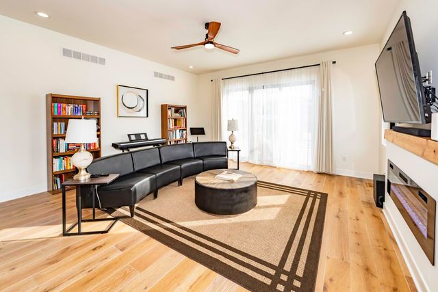 1858 Upland Drive, Ann Arbor, MI 48105