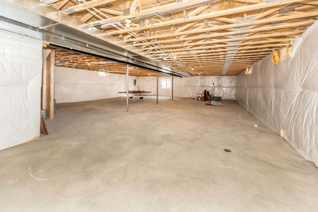 1858 Upland Drive, Ann Arbor, MI 48105